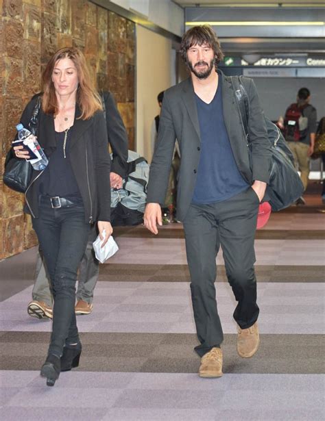 Keanu Reeves in Japan with his girlfriend to promote John Wick|Lainey ...