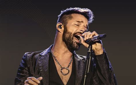 Ricky Martin Cancela Concierto Por Estado De Salud Grave CHIC Magazine