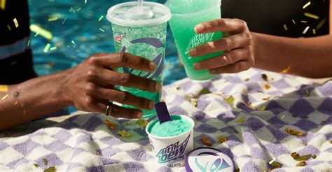 Taco Bell Unveils Exclusive Baja Blast Stanley Cup Heres How To Get It Dexerto