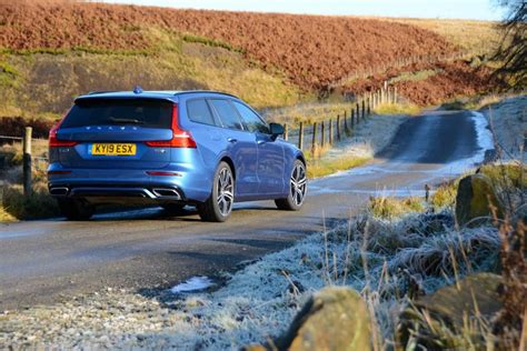 Volvo V T Twin Engine Awd R Design Plus Review Greencarguide Co Uk