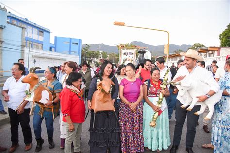 Inicia La Fiesta De La Guelaguetza Uu Savi Con El Convite Mixteco