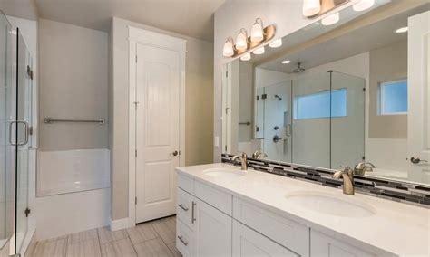 Bathroom Vanity Tile Backsplash Everything Bathroom