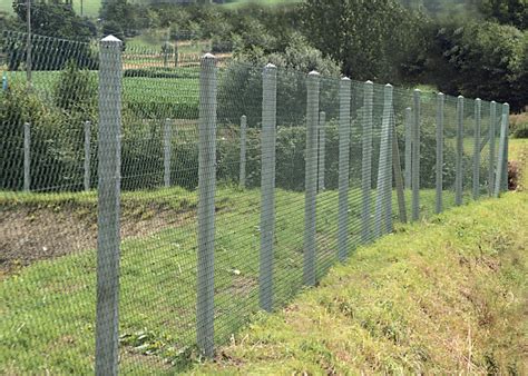 Comment Fabriquer Un Poteau De Cl Ture En B Ton