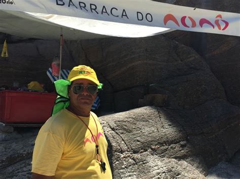 Ego Cau Reymond Faz Homenagem A Barraqueiro Ap S Salvamento Em Praia