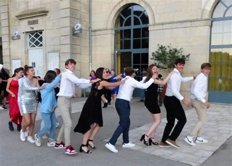 Bligny sur Ouche Un bal de fin dannée organisé par les collégiens