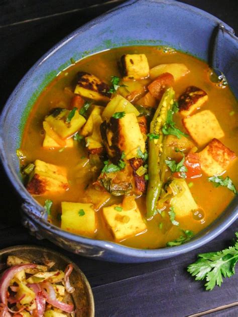 Instant Pot Aloo Paneer Gravy - My Dainty Soul Curry