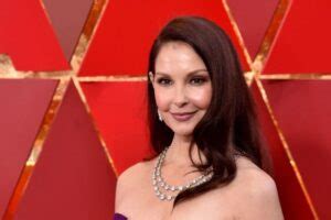 50 Ashley Judd Hot And Sexy Bikini Pictures Inbloon