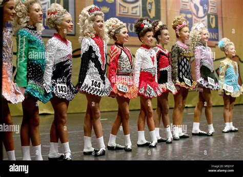 Irish dance competition hi-res stock photography and images - Alamy