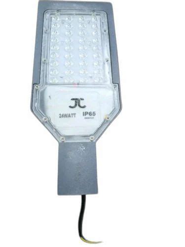 Pure White 24 Watt LED Street Lights For Out Door IP65 At Rs 400