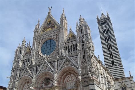 Architecture of Siena, Tuscany, Italy - Architecture of Cities