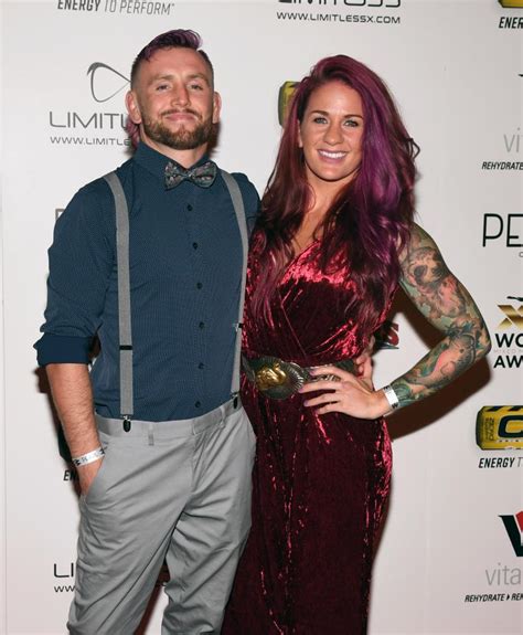 Who Is Gina Mazany (Tim Elliott Wife)? Affair With UFC Star Kevin Croom ...