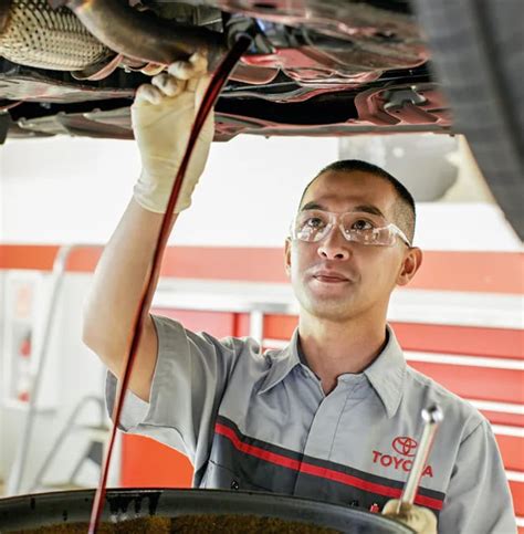 Toyota Oil Change Service in Woodbridge, VA at Toyota Woodbridge