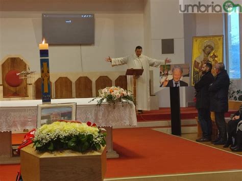 Perugia Dice Addio A Ilario Castagner Le Immagini Del Funerale Umbriaon