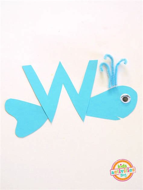 25 Whale Crafts for Kids: (Preschoolers and Toddlers)