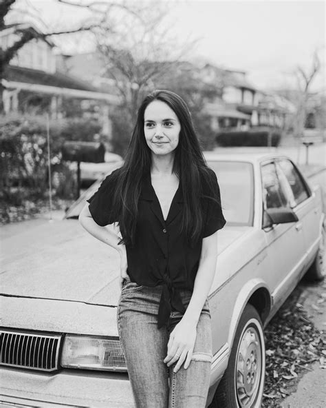 Bio — Sophie Sanders