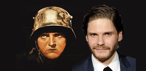 Sin Novedad En El Frente Noticia Remake Con Daniel Bruhl Web De Cine