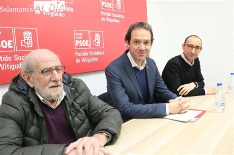 El PSOE aborda en Vitigudino la llegada de las energías limpias como