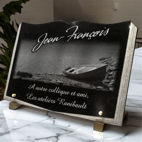 Plaque funéraire personnalisée gravée par un artiste graveur