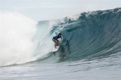 Triumph And Tragedy At Air Tahiti Nui Billabong Pro Adrex