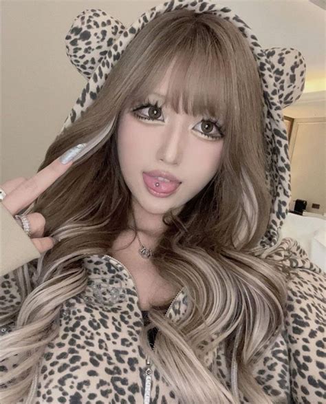 Gyaru Hair Gyaru Makeup Hime Gyaru Gyaru Aesthetic Aesthetic Makeup