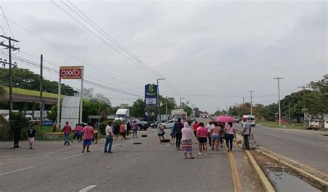 Bloquean Por Casi 4 Horas La Villahermosa Frontera Por Falta De Agua