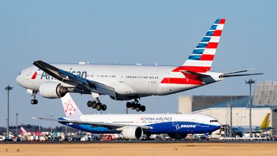 N57016 Boeing 777 224 ER United Airlines Mamu JetPhotos