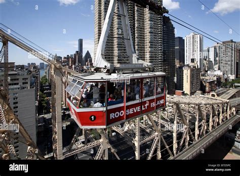 Roosevelt Island Tramway New York City Usa Stock Photo Royalty Free