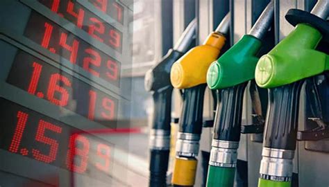 Fuel Prices Likely To Decline By Rs13 40 Per Liter From Tomorrow HUM News