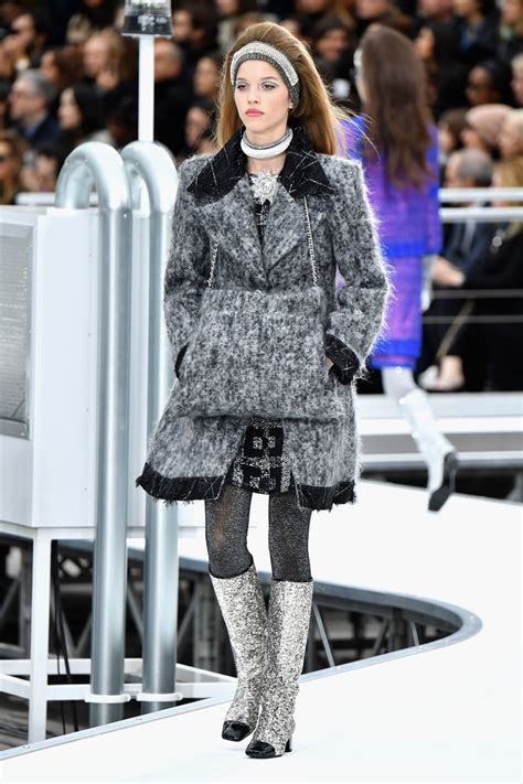 Chanel's Fall 2017 Show: See All the Runway Looks