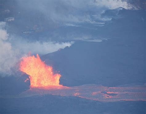 Hawaii Forte Terremoto In Cima Al Vulcano Kilauea Le Eruzioni