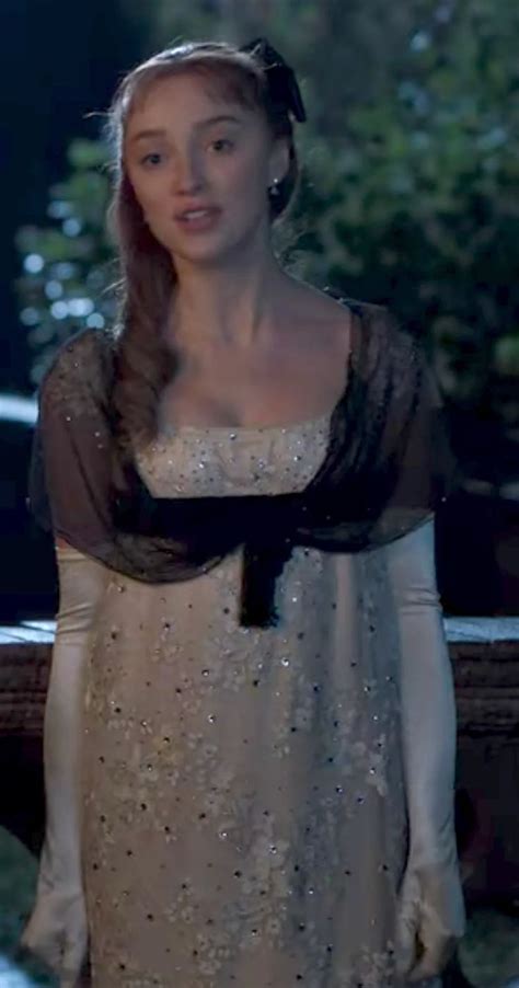 Daphne Bridgerton S Best Costumes From Season Of Bridgerton