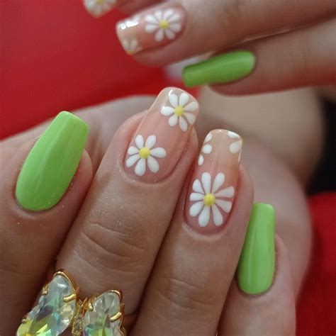 U As Verdes Y Margaritas U As Verdes Manicura De U As U As De Gel