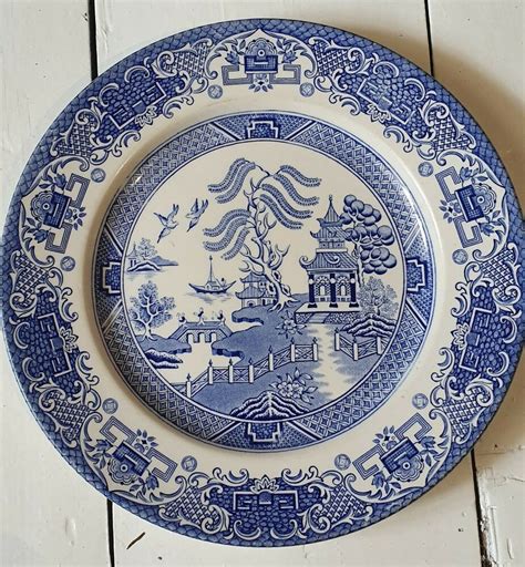 English Ironstone Tableware Ltd Willow Pattern Plate Staffordshire