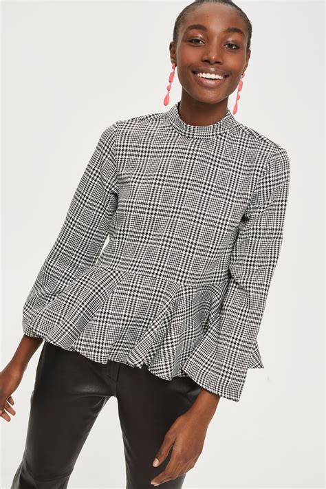 Peplum Hem Checked Blouse New In Fashion New In Topshop Europe Peplum Hem Ruffle Blouse