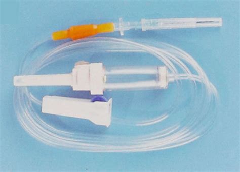 Set Di Infusione Intravenoso 1067 Rongbo Medical Con Camera Di