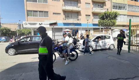 Congestión vehicular por cierre de accesos al mercado Modelo de