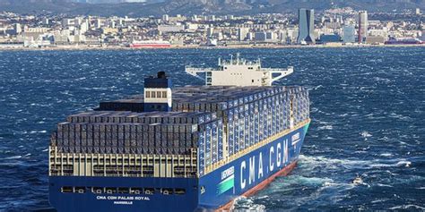 A Marseille Lavitaillement Au GNL Du CMA CGM Palais Royal Conforte La