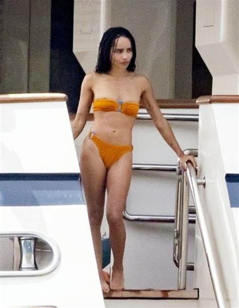 Zoe Kravitz Shows Sexy Ass And Topless Boobs On A Yacht In Positano