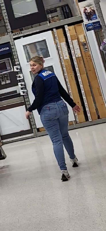 Nerdy Blonde PAWG P Tight Jeans Forum