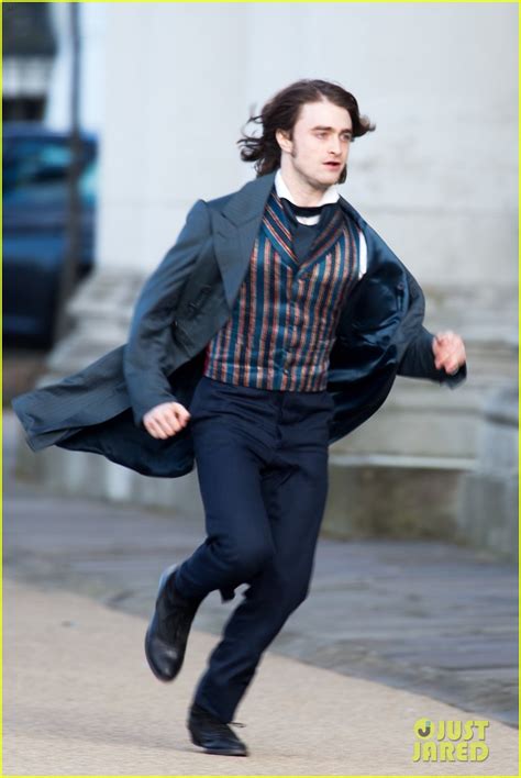 Daniel Radcliffe's Long Hair Reminds Us of Sirius Black!: Photo 3061260 ...