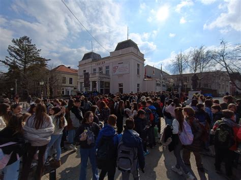 Veliko interesovanje za Matine za mlade u pozorištu InfoKG Gradski