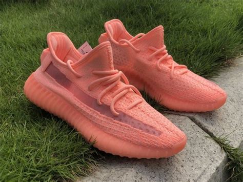 Adidas Yeezy Boost 350 V2 Pink