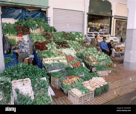 Mercado De Puesto De Verduras Hi Res Stock Photography And Images Alamy