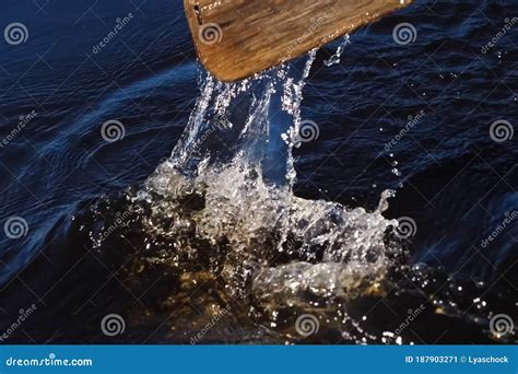 paddle  surface   water rowing  paddle   river stock