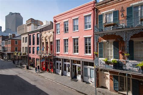 Hotel Near Mardi Gras New Orleans | W New Orleans - French Quarter