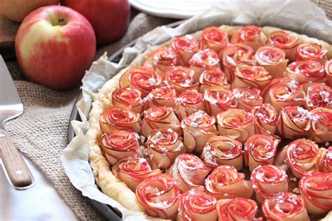 La Tarte Aux Pommes Fa On Bouquet De Roses The Pr Insider Desserts