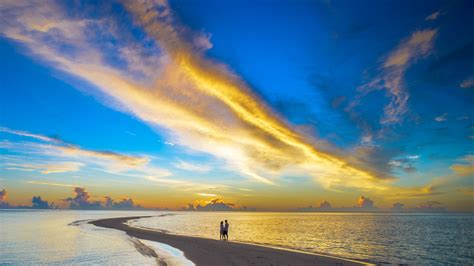 1600x900 Sunset Couple Cloud Island Beach Wallpaper,1600x900 Resolution ...