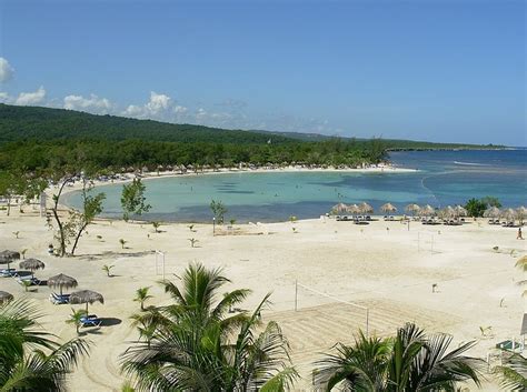 Runaway Bay beach, Jamaica | Runaway bay, Caribbean travel, Beach