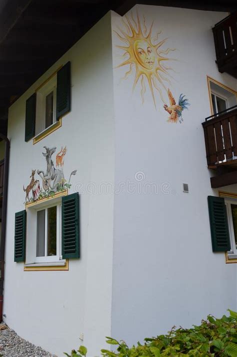 OBERAMMERGAU ALEMANHA 05 28 2013 Vista Da Fachada Da Casa Belamente