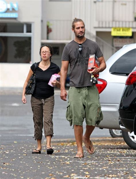 Josh Holloway, Wife Are Back On The Island